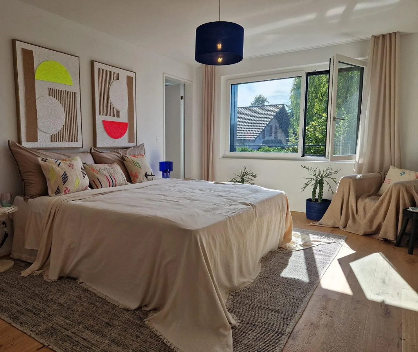 Newly built apartment with two balconies and lake view - Photo 8 of 14