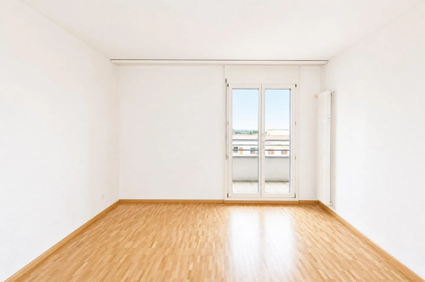Family apartment with a view! - Photo 5 of 9