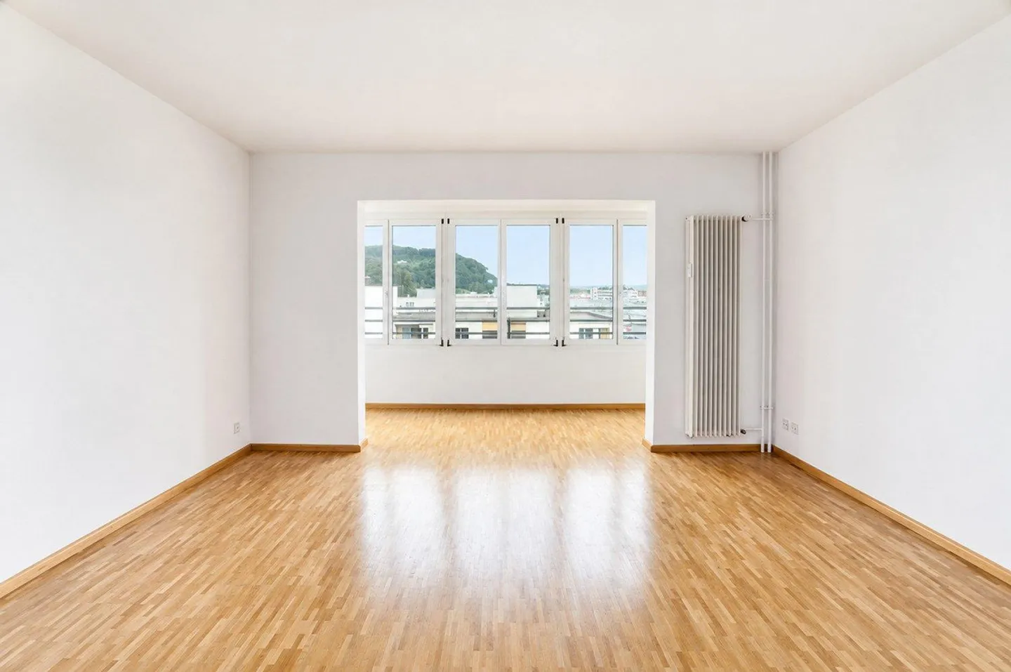 Family apartment with a view! - Photo 7 of 9