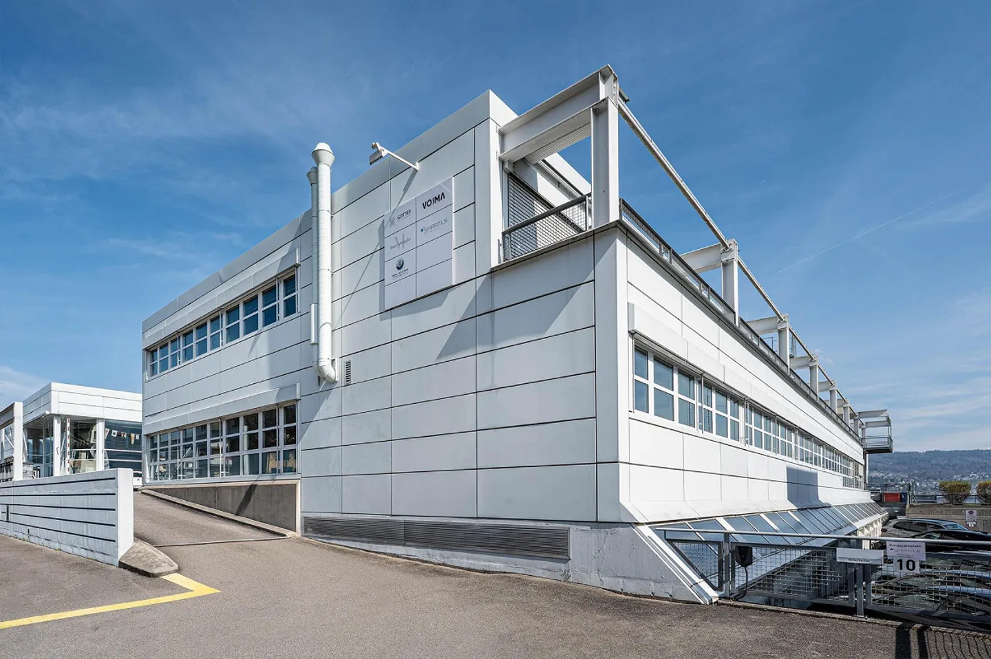 Bureaux lumineux directement au bord du lac - Photo 7 sur 9
