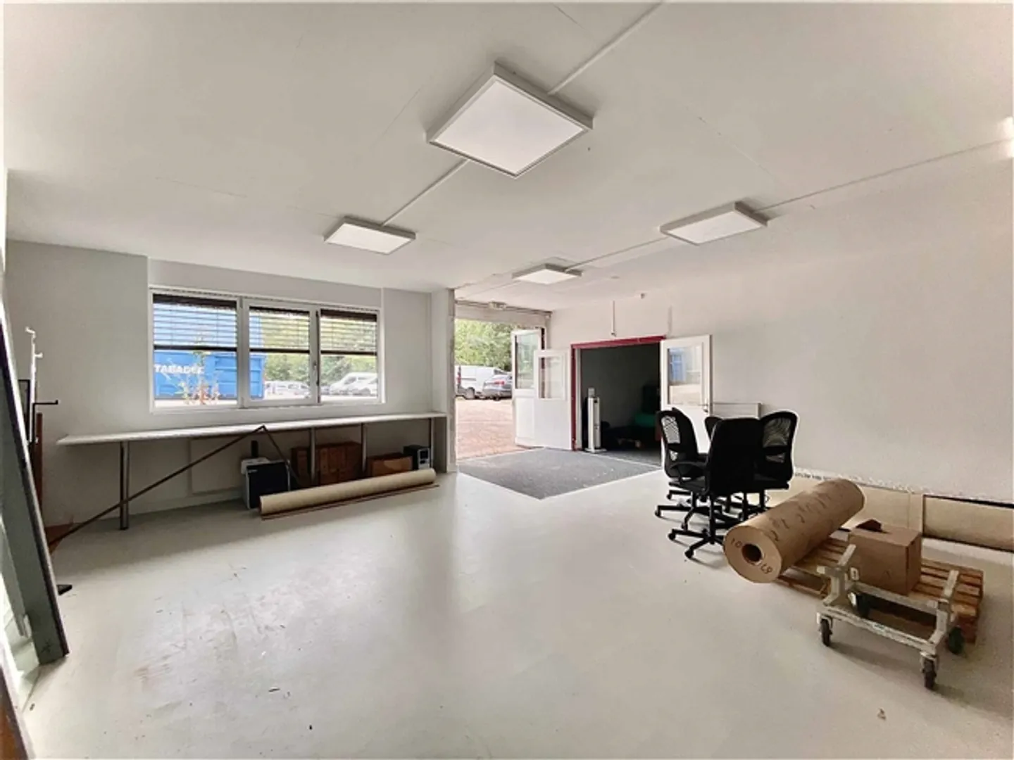 Atelier, stockage, locaux de 490 m2 à louer à Lausanne - Photo 3 sur 3