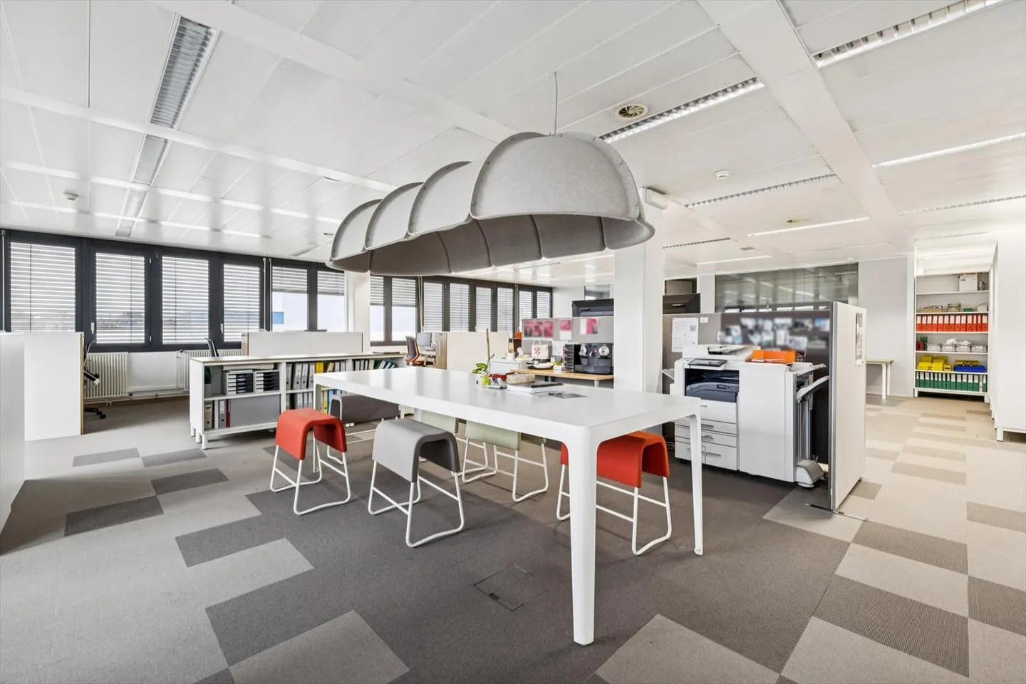 Production and office spaces for rent in Satigny - Photo 5 of 10