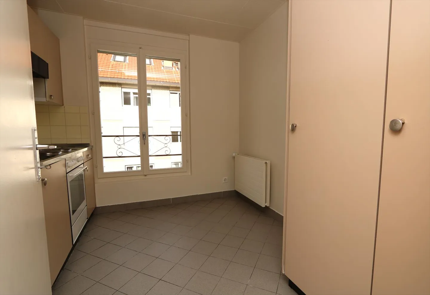 Wohnung mit 4 Zimmern in Pâquis - Foto 3 von 8