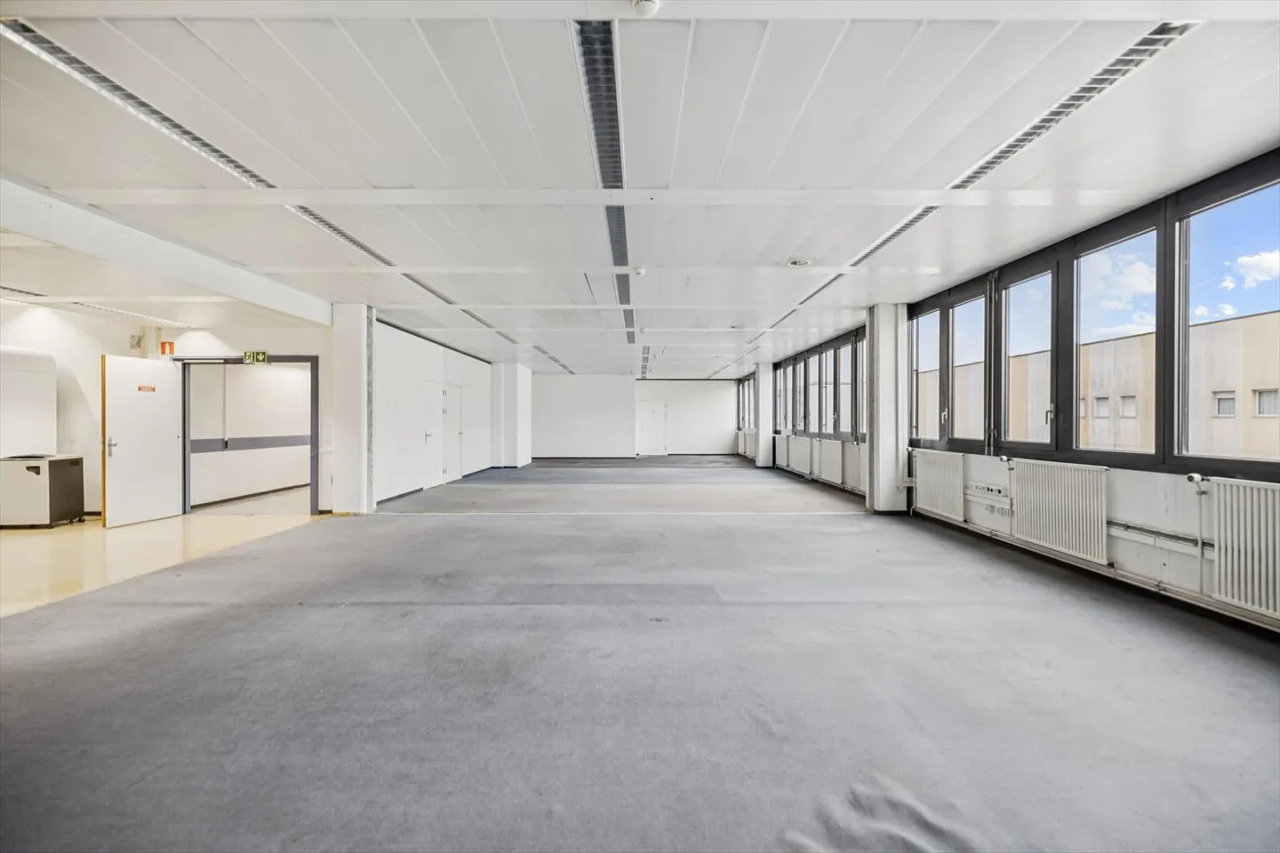 Production and office spaces for rent in Satigny - Photo 7 of 10