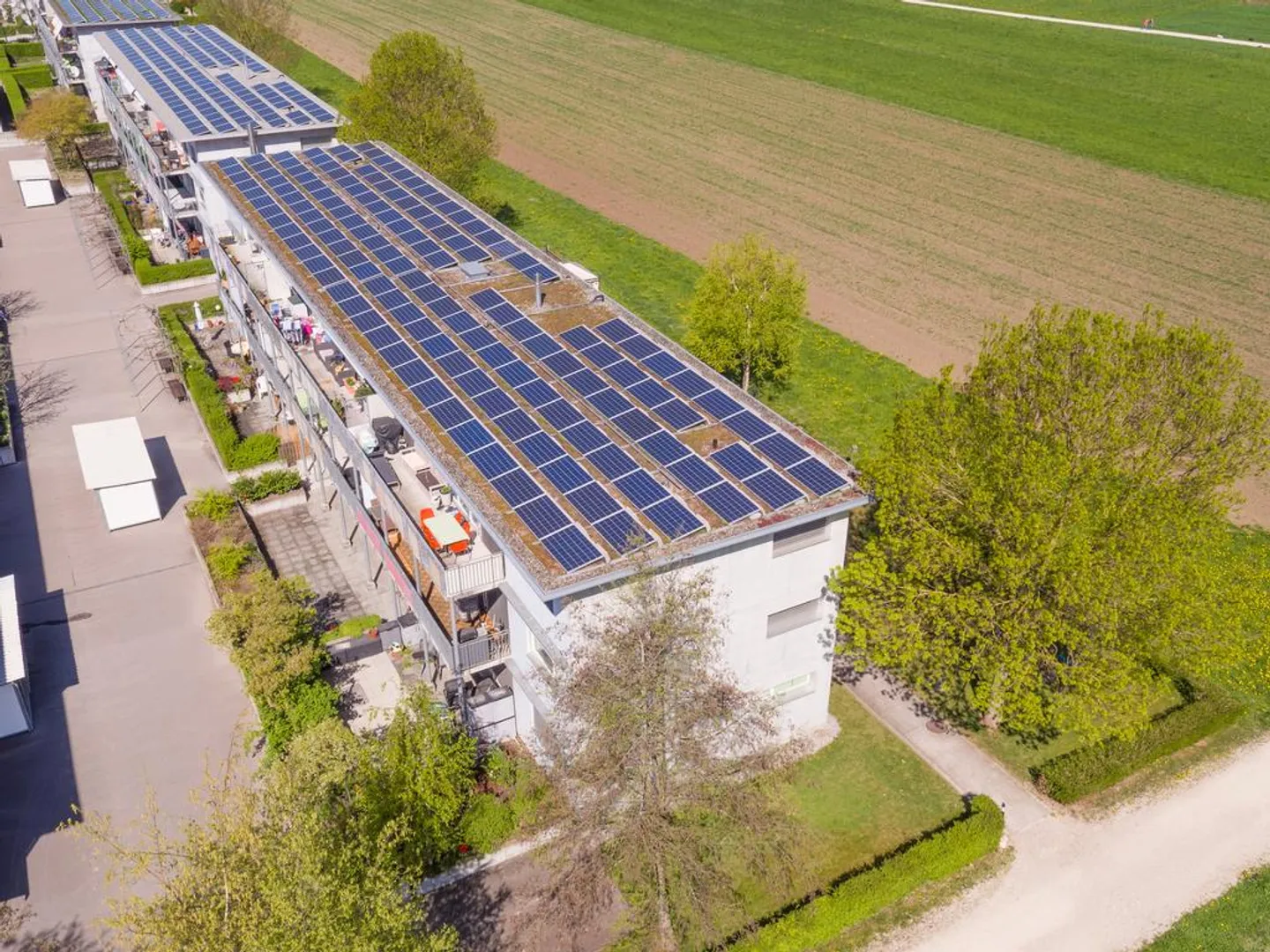 Superbe appartement de 3 pièces - Photo 1 sur 7