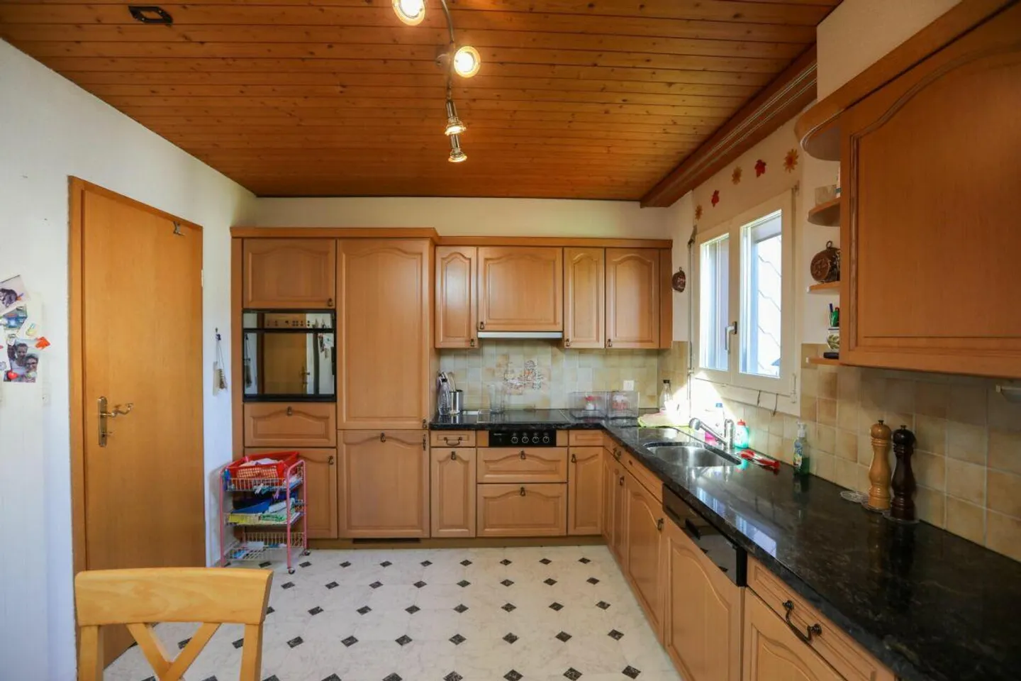 Spacious Attic Apartment for You and Your Family - Photo 3 of 7