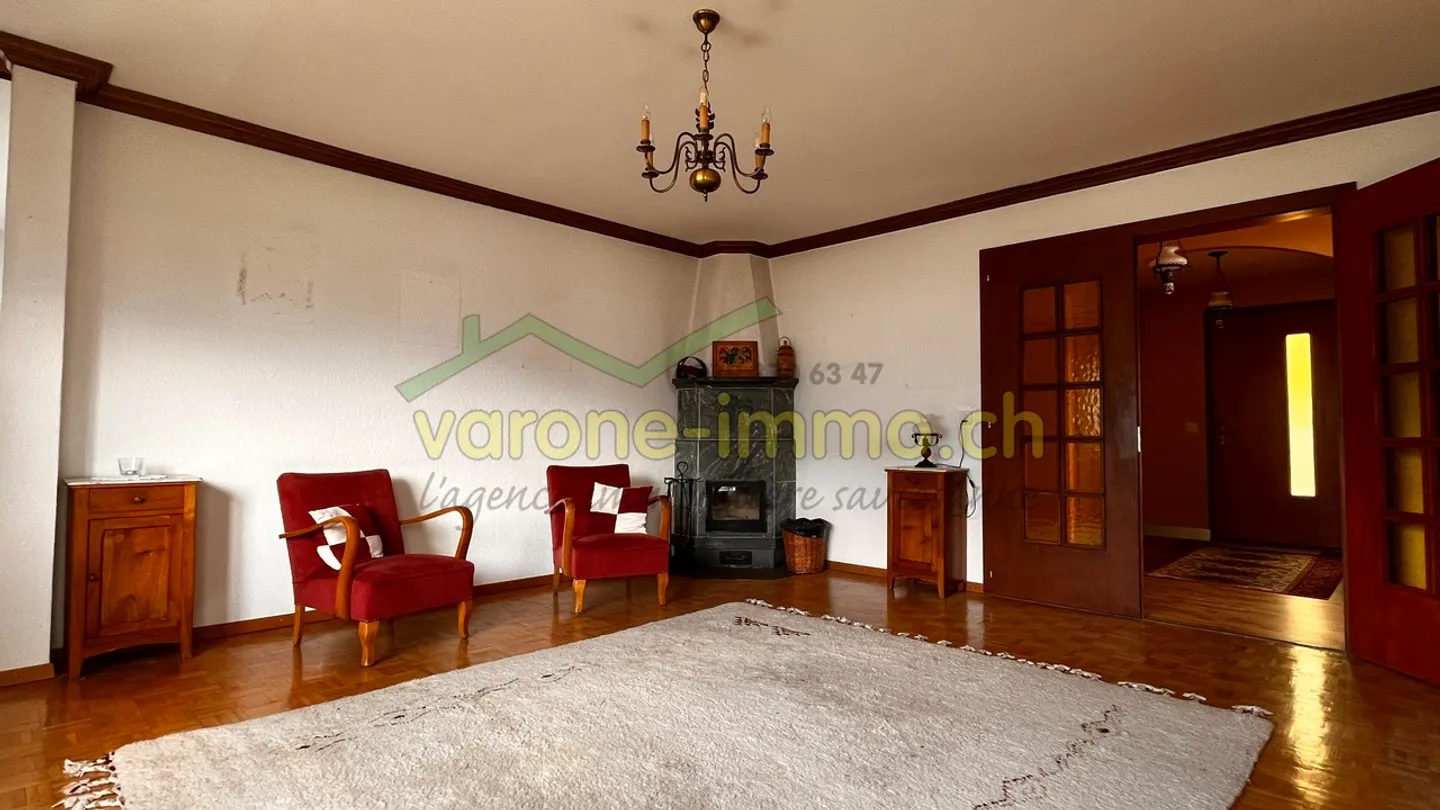 Villa mit 6 Zimmern in Ormône/Savièse mit optionalen Baugrund - Foto 3 von 13