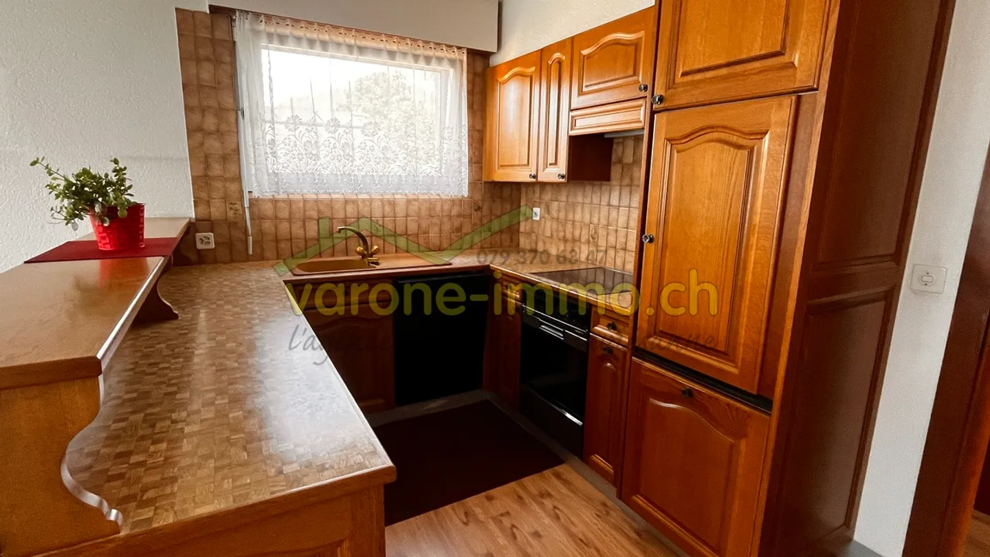 Villa mit 6 Zimmern in Ormône/Savièse mit optionalen Baugrund - Foto 4 von 13
