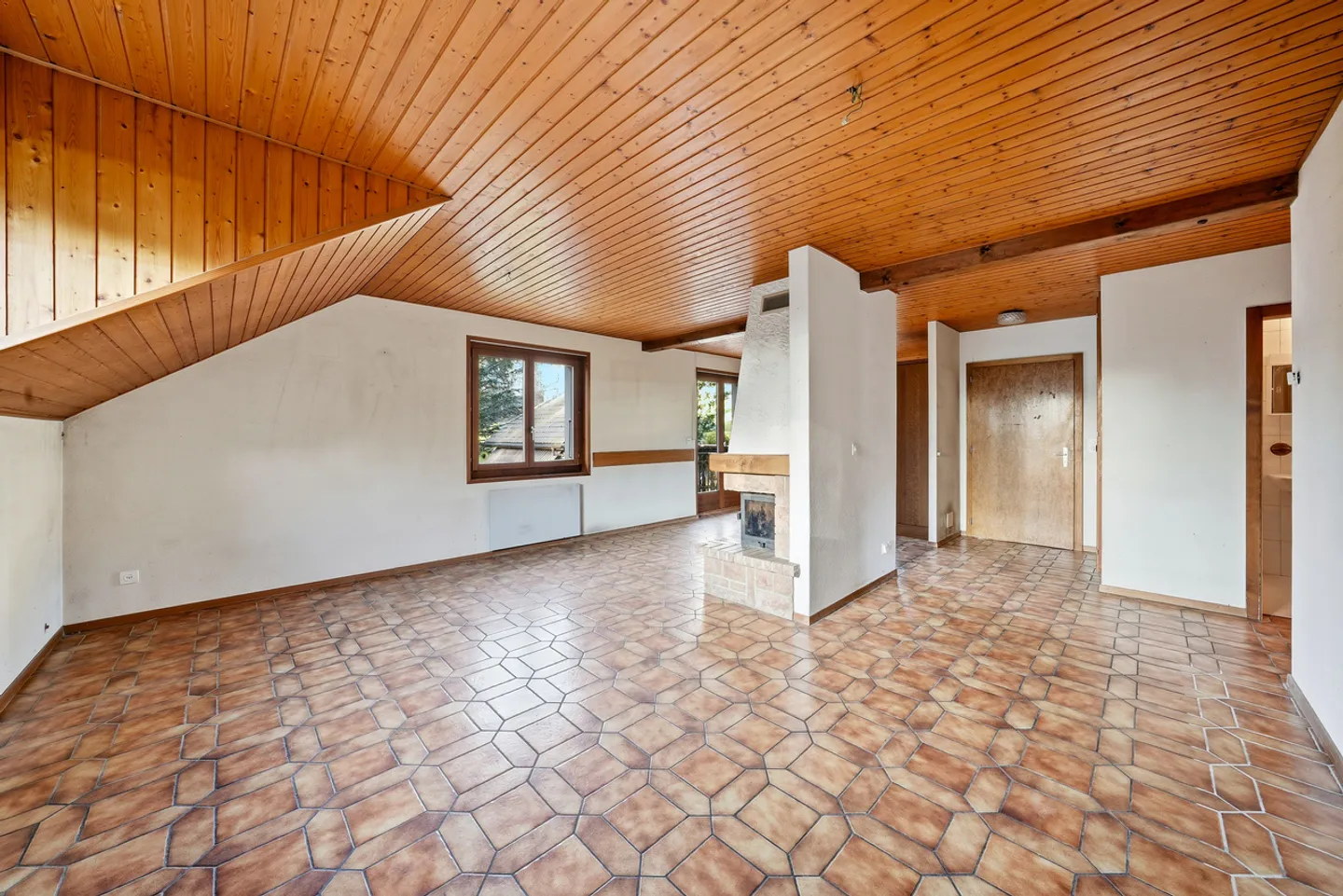 Incantevole Casa Familiare con Potenziale di Espansione - Foto 42 di 50