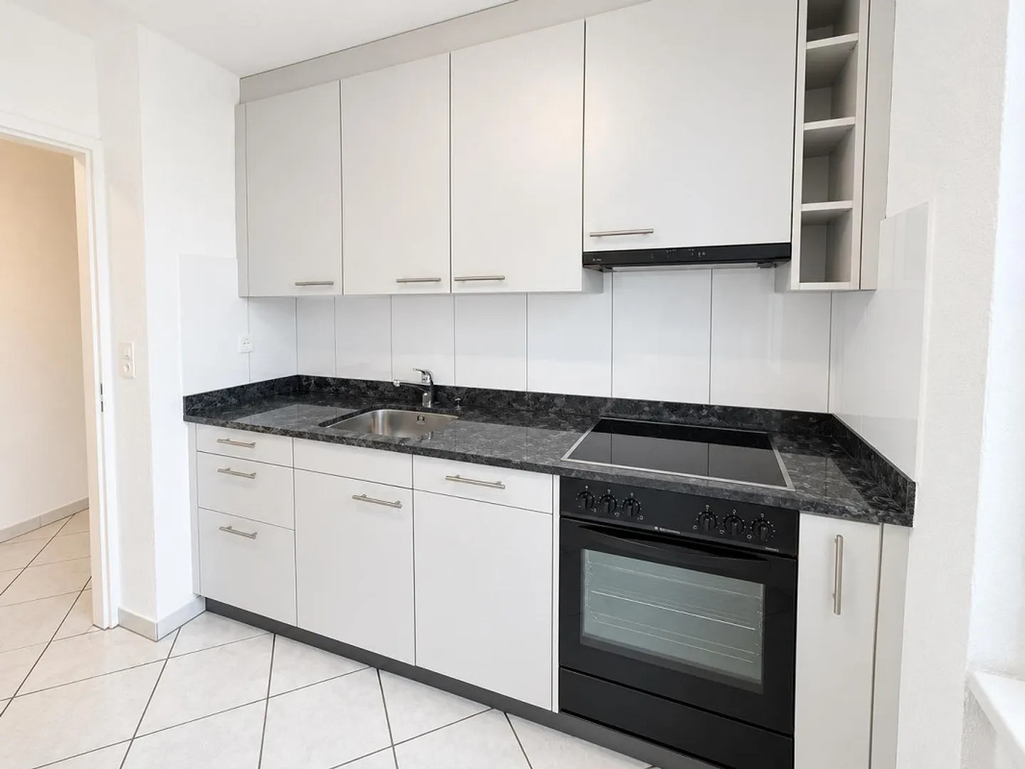 Charmante Wohnung mit Balkon - Foto 3 von 9