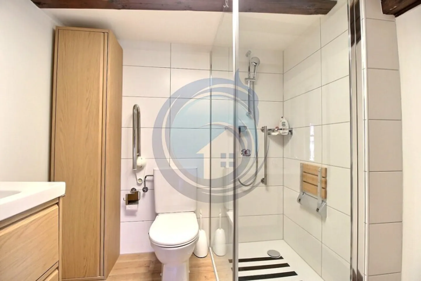 Beautiful Village House in the Heart of Blonay - Photo 13 of 14