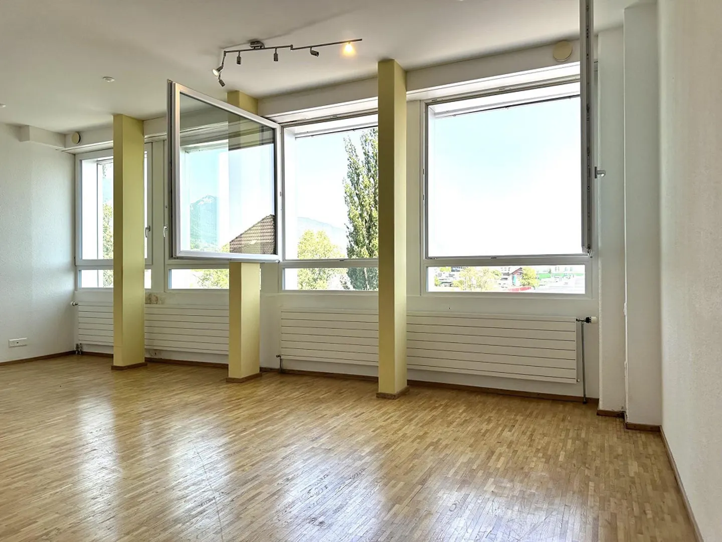 Helles Studio mit Dachterrasse - Foto 2 von 7