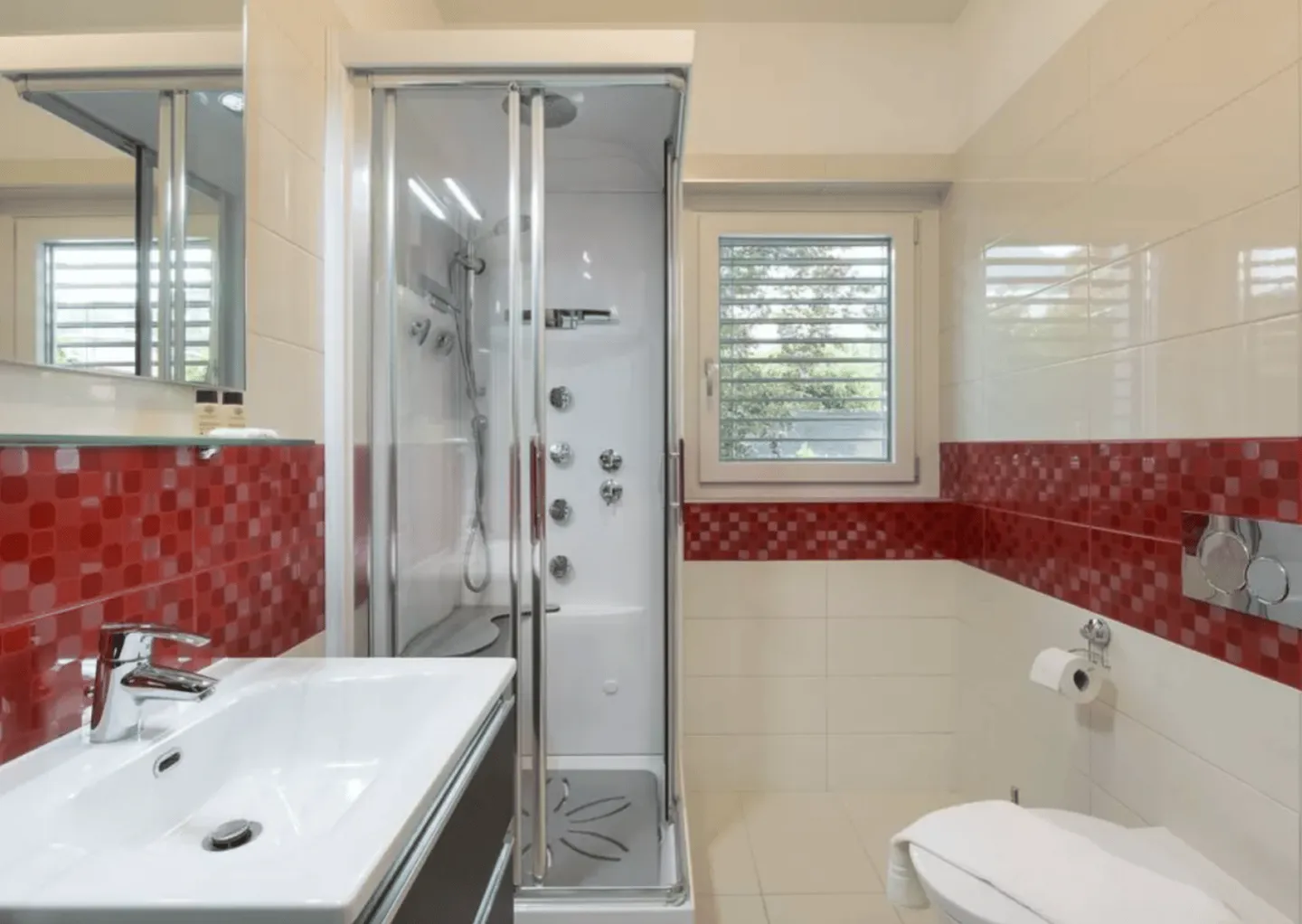 VIGANELLO AREA - 2.5 Rooms for Rent, Furnished, with Private Garden - Photo 7 of 9