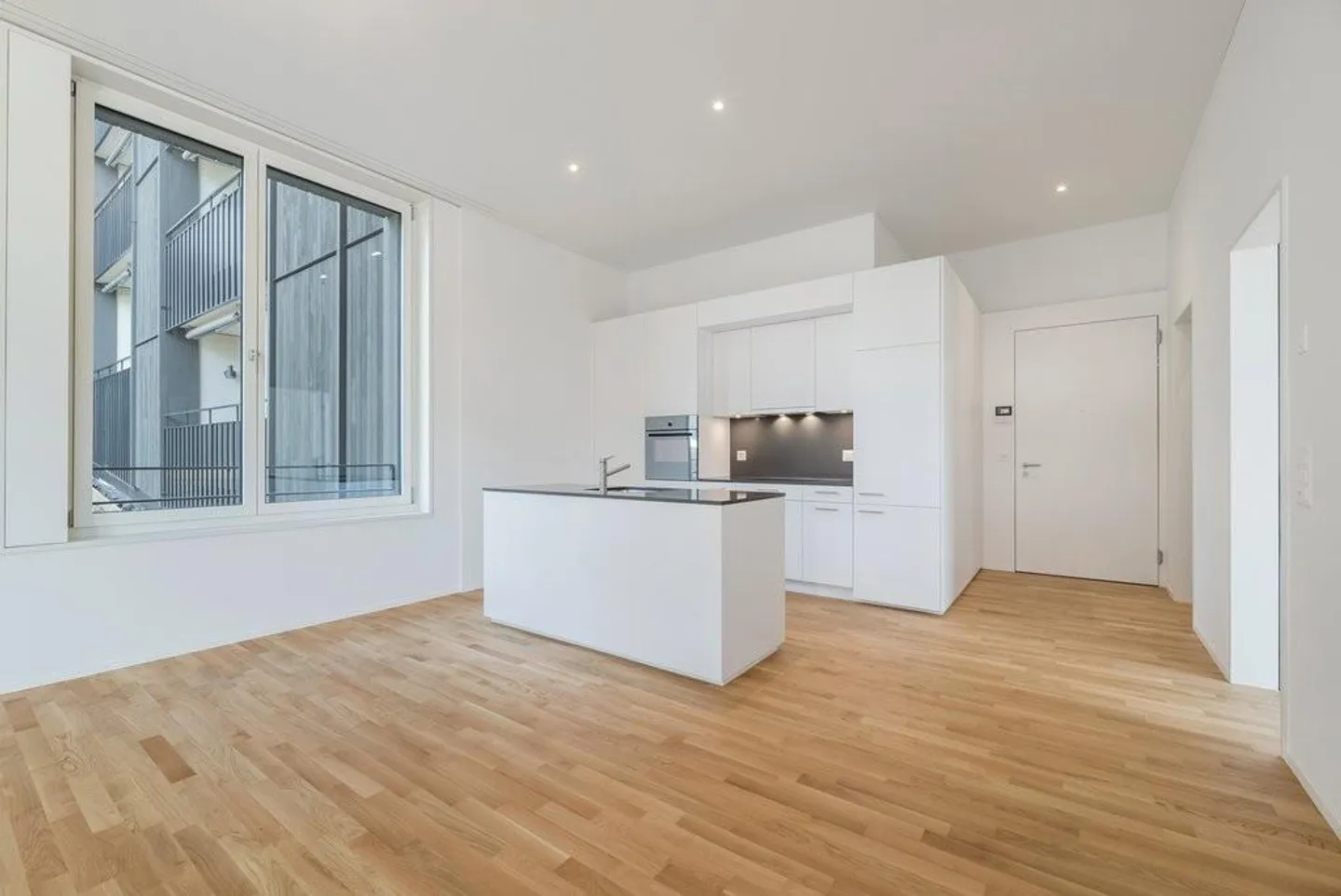 Nel mezzo del frutteto - in un ambiente meravigliosamente verde - Foto 2 di 8