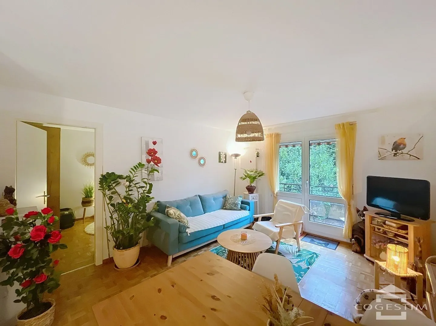 2-room apartment - Photo 1 of 8