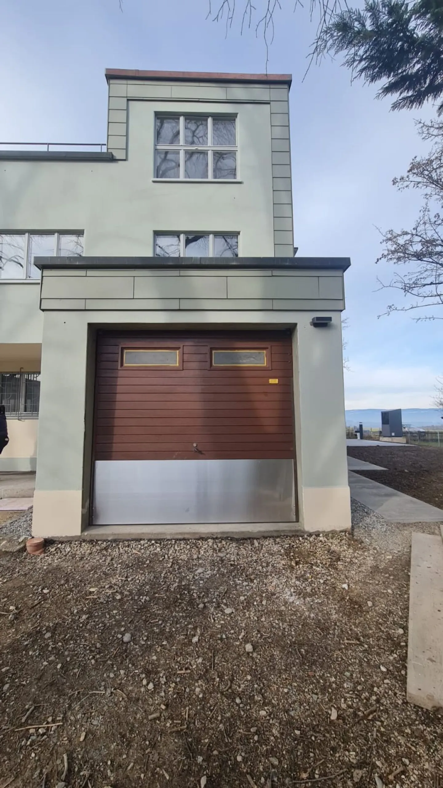 Elegant Duplex with Private Terrace - Photo 14 of 16