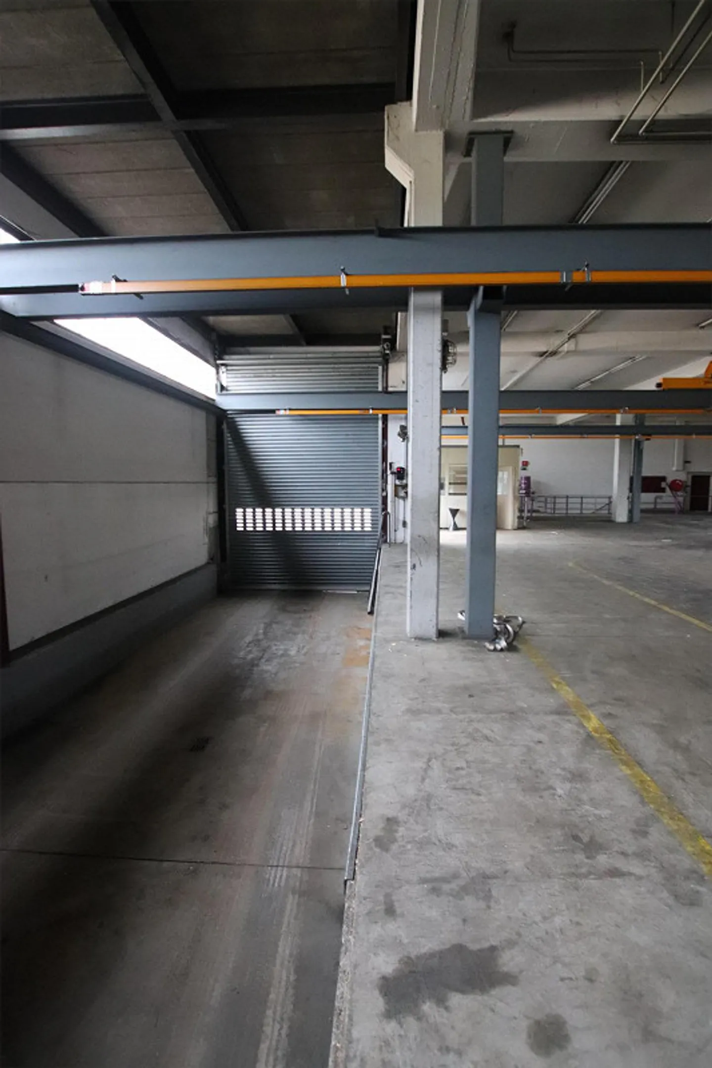 Storage space for metal (interim use) - Photo 7 of 12