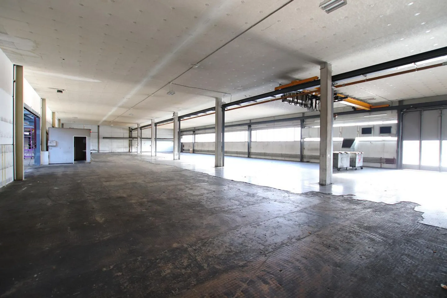 Storage space for metal (interim use) - Photo 10 of 12