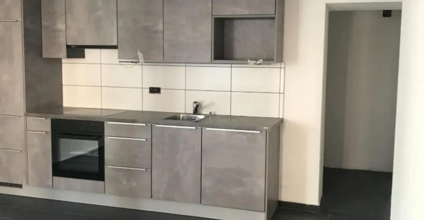 Charming 2.5 Room Apartment - Photo 1 of 4