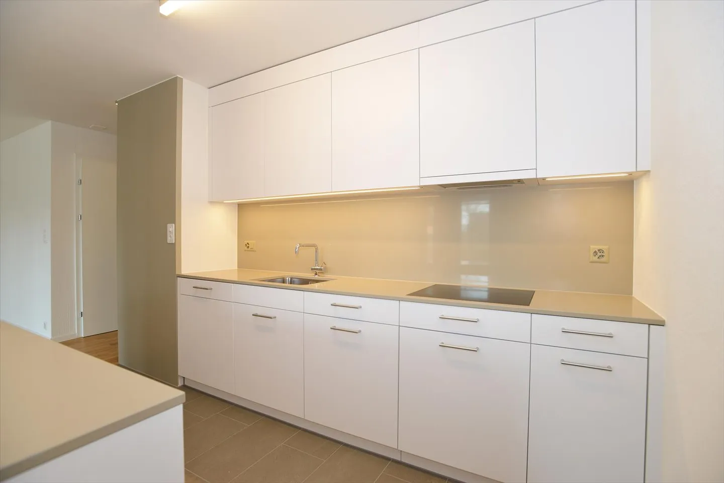 Apartment for rent - Photo 4 of 12