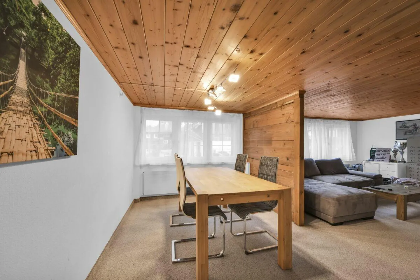 Vivere con carattere: Appartamento ristrutturato di 3,5 stanze in una posizione tranquilla - Foto 4 di 13