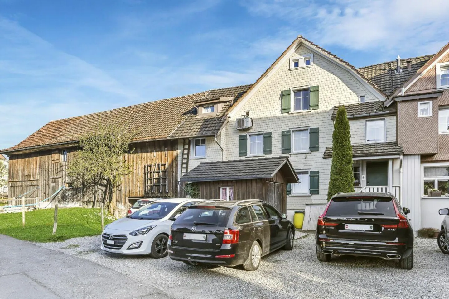 Vivere con carattere: Appartamento ristrutturato di 3,5 stanze in una posizione tranquilla - Foto 11 di 13