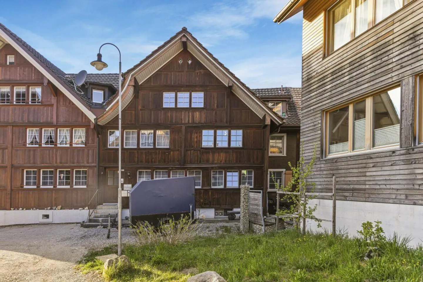 Vivere con carattere: Appartamento ristrutturato di 3,5 stanze in una posizione tranquilla - Foto 12 di 13