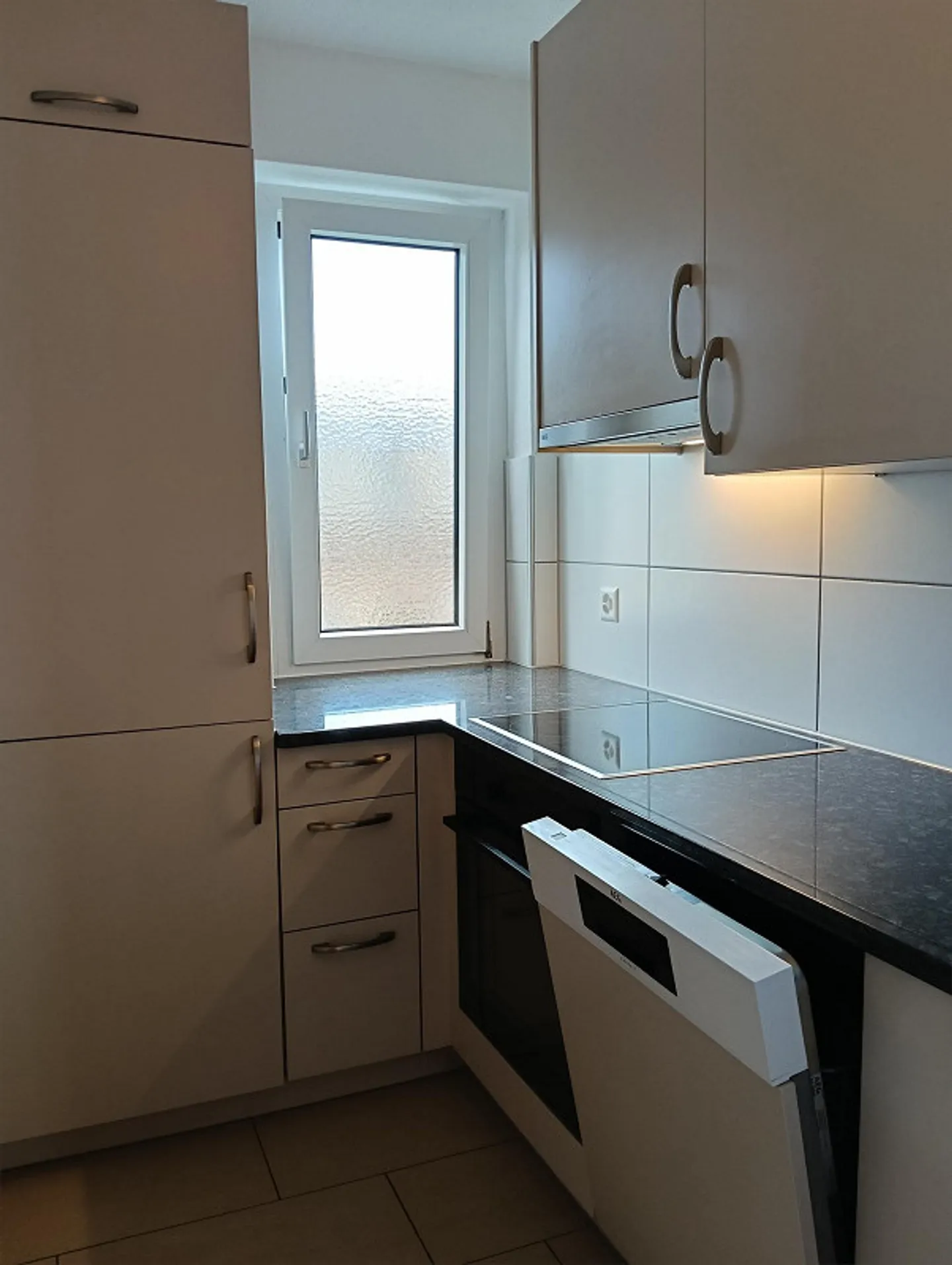 Charmante Wohnung in Langnau - Foto 3 von 9