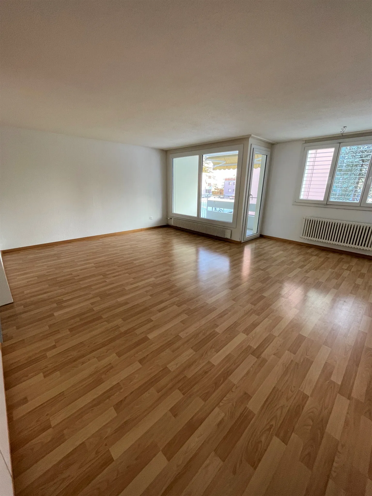 3.5 Room Apartment - Photo 2 of 6