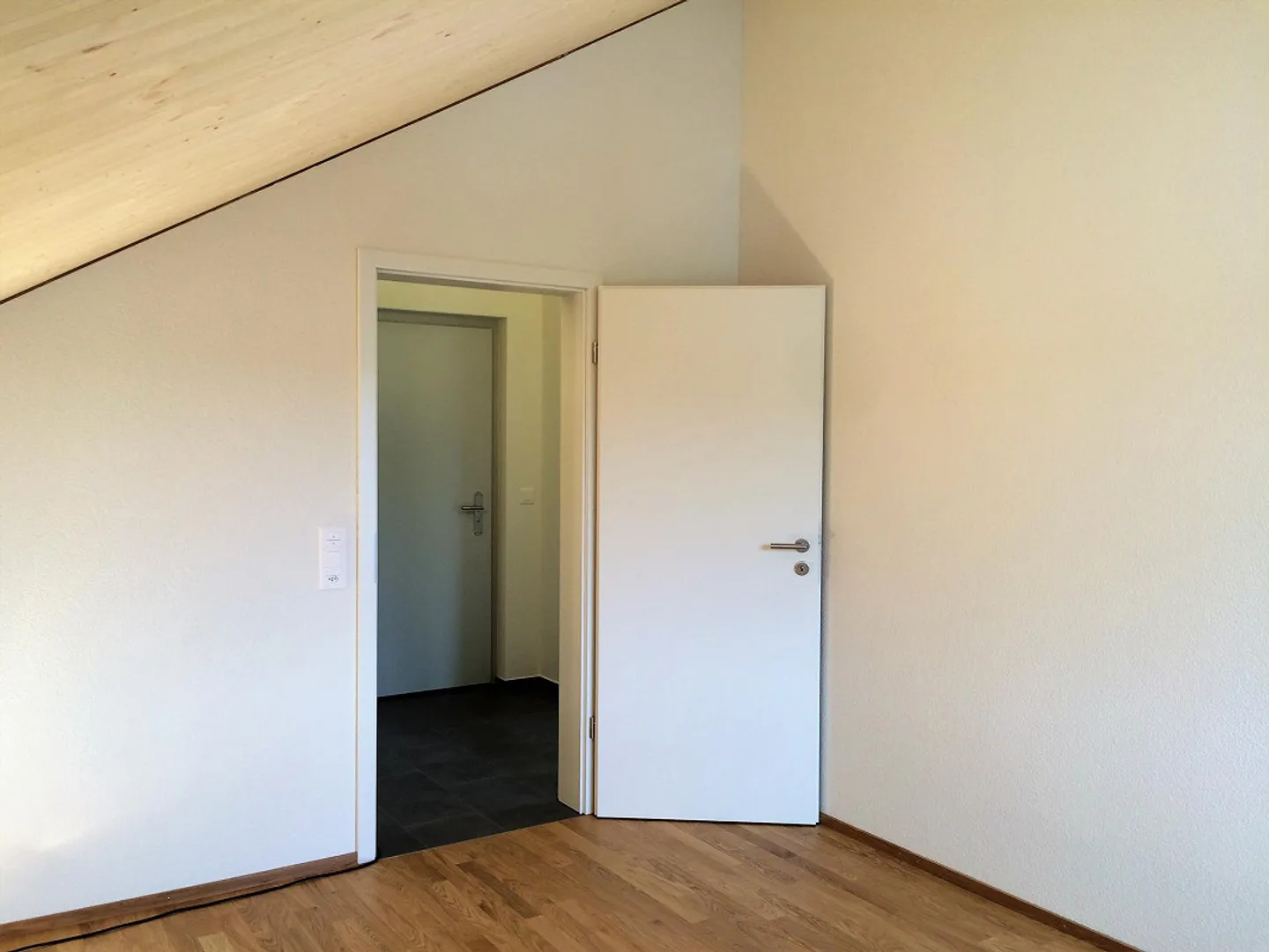 Appartement en Attique 3.5 pièces avec beaucoup de charme - Photo 9 sur 18