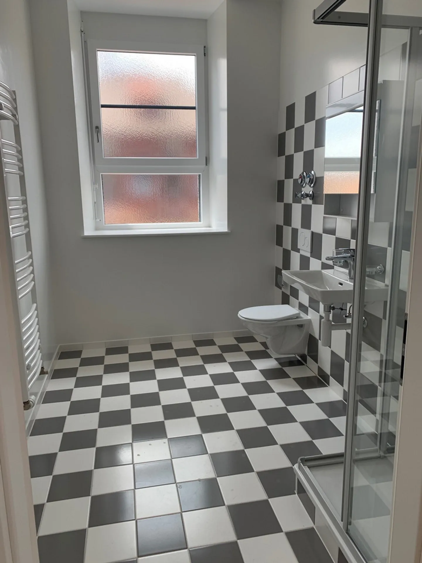 Wohnung 3.5 Zimmer mit Loggia - Foto 2 von 9