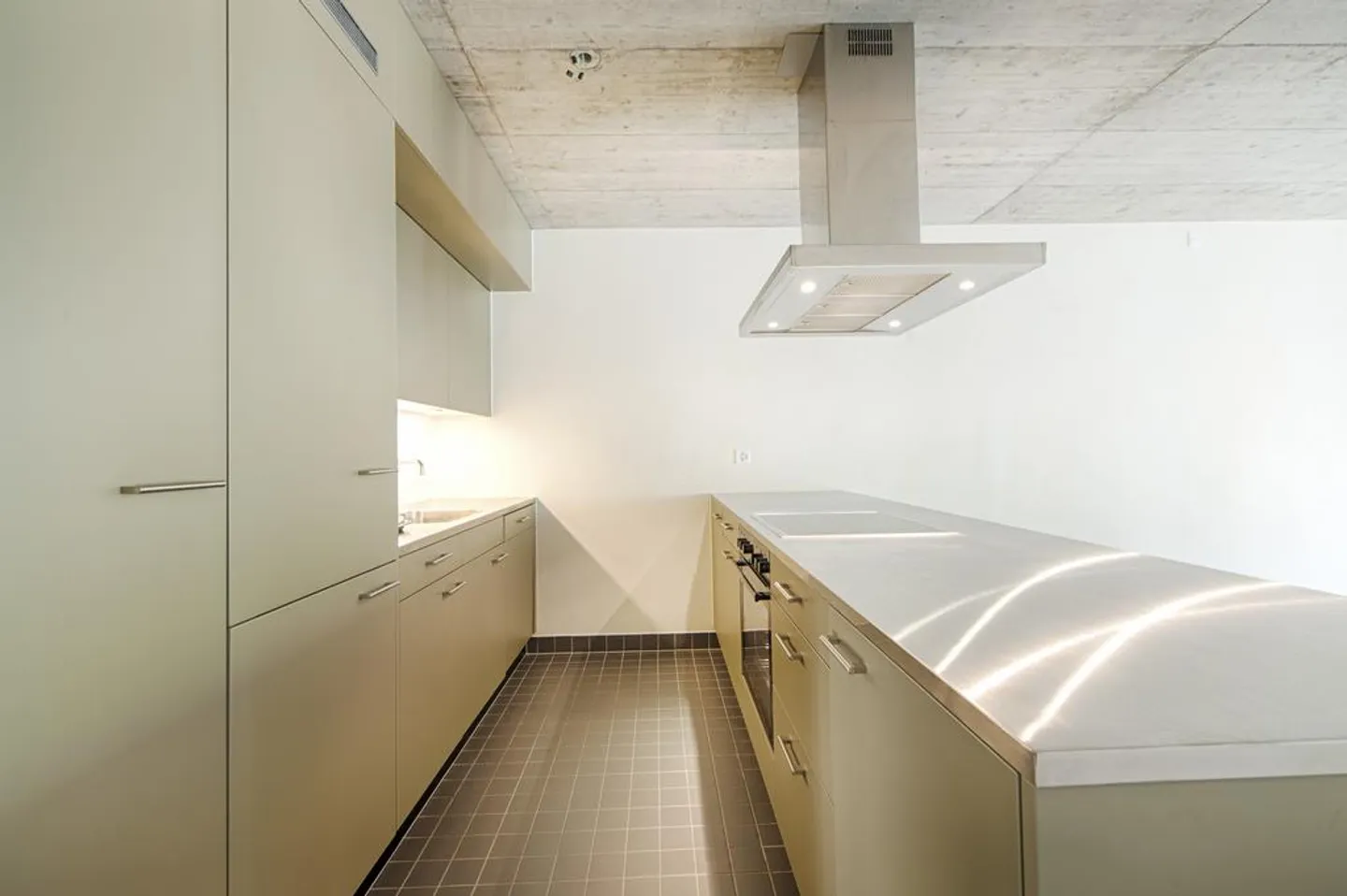 Modernes Apartment in lebendiger Lage - Foto 2 von 10