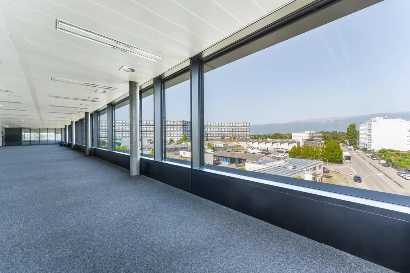 Modern and Bright Offices in Minergie Building - Photo 2 of 6
