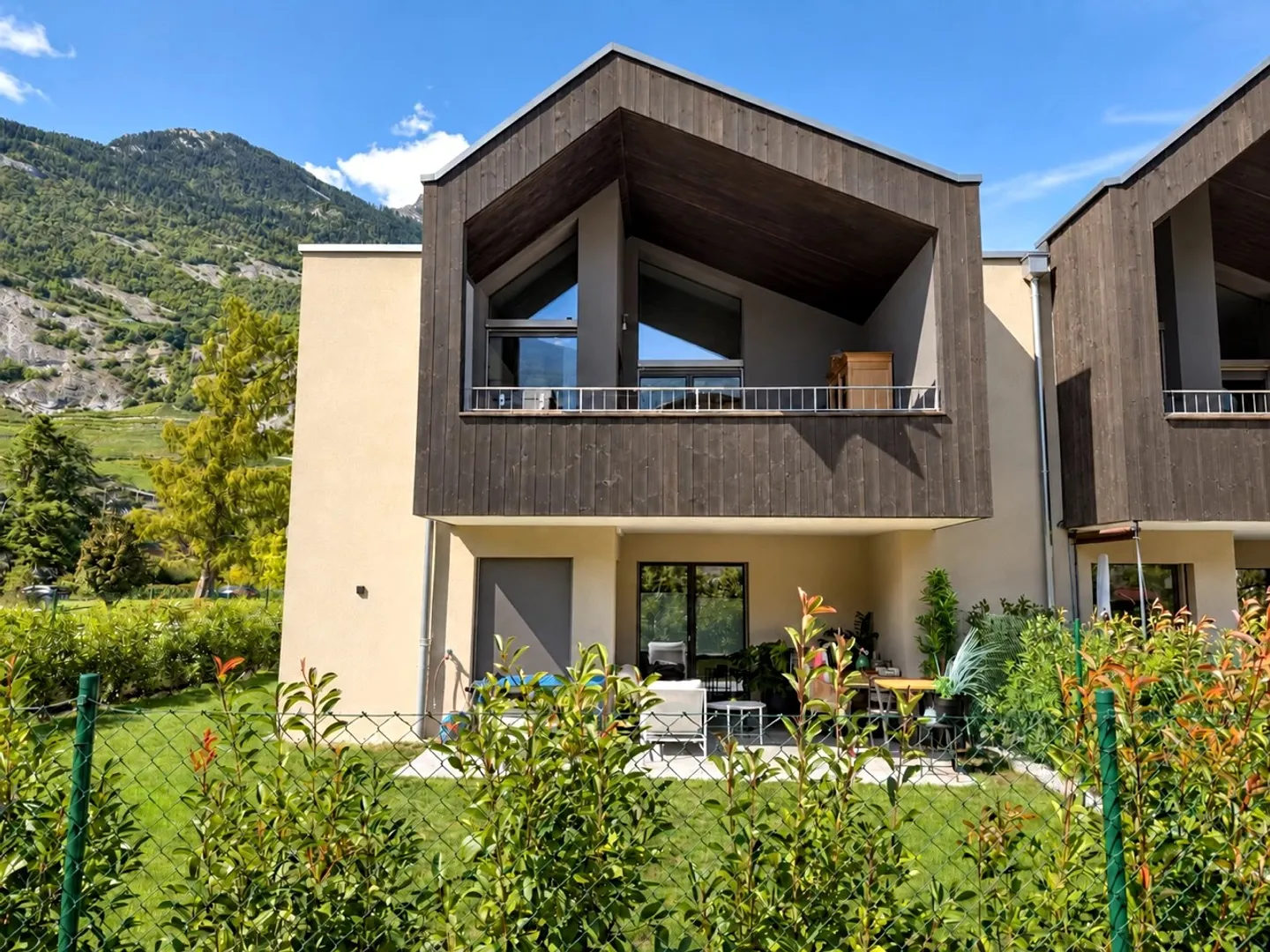 Recent penthouse of 3.5, close to amenities - Photo 1 of 13