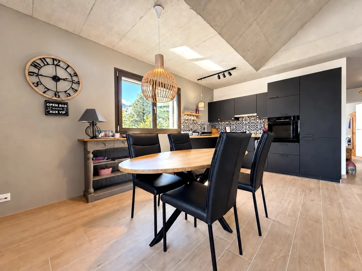 Recent penthouse of 3.5, close to amenities - Photo 6 of 13