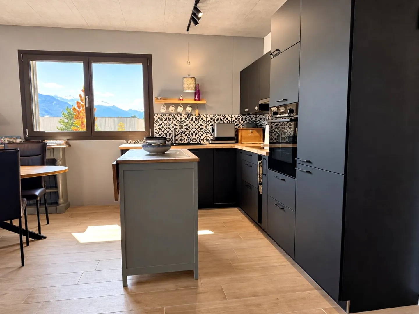 Recent penthouse of 3.5, close to amenities - Photo 7 of 13