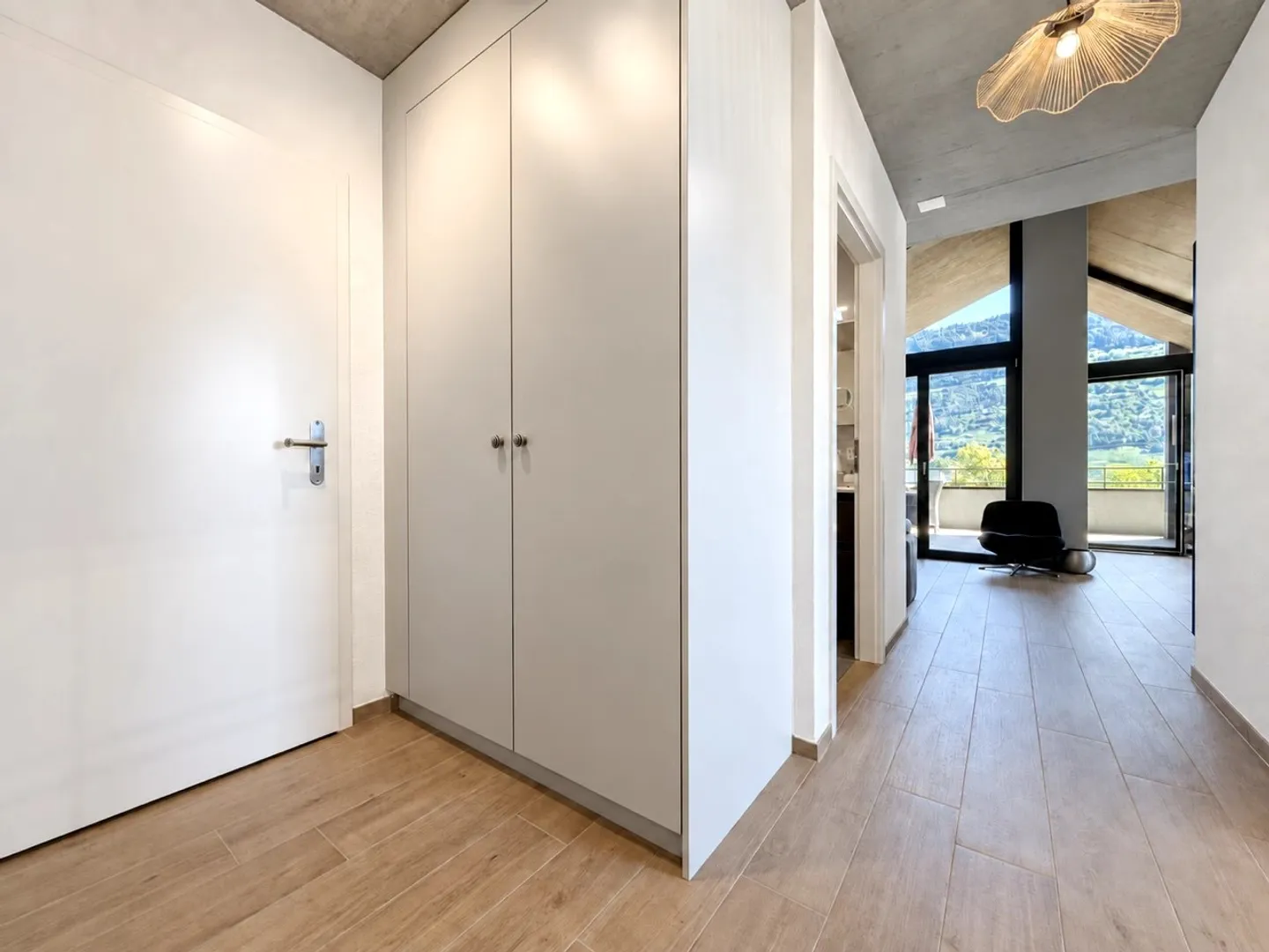 Recent penthouse of 3.5, close to amenities - Photo 9 of 13