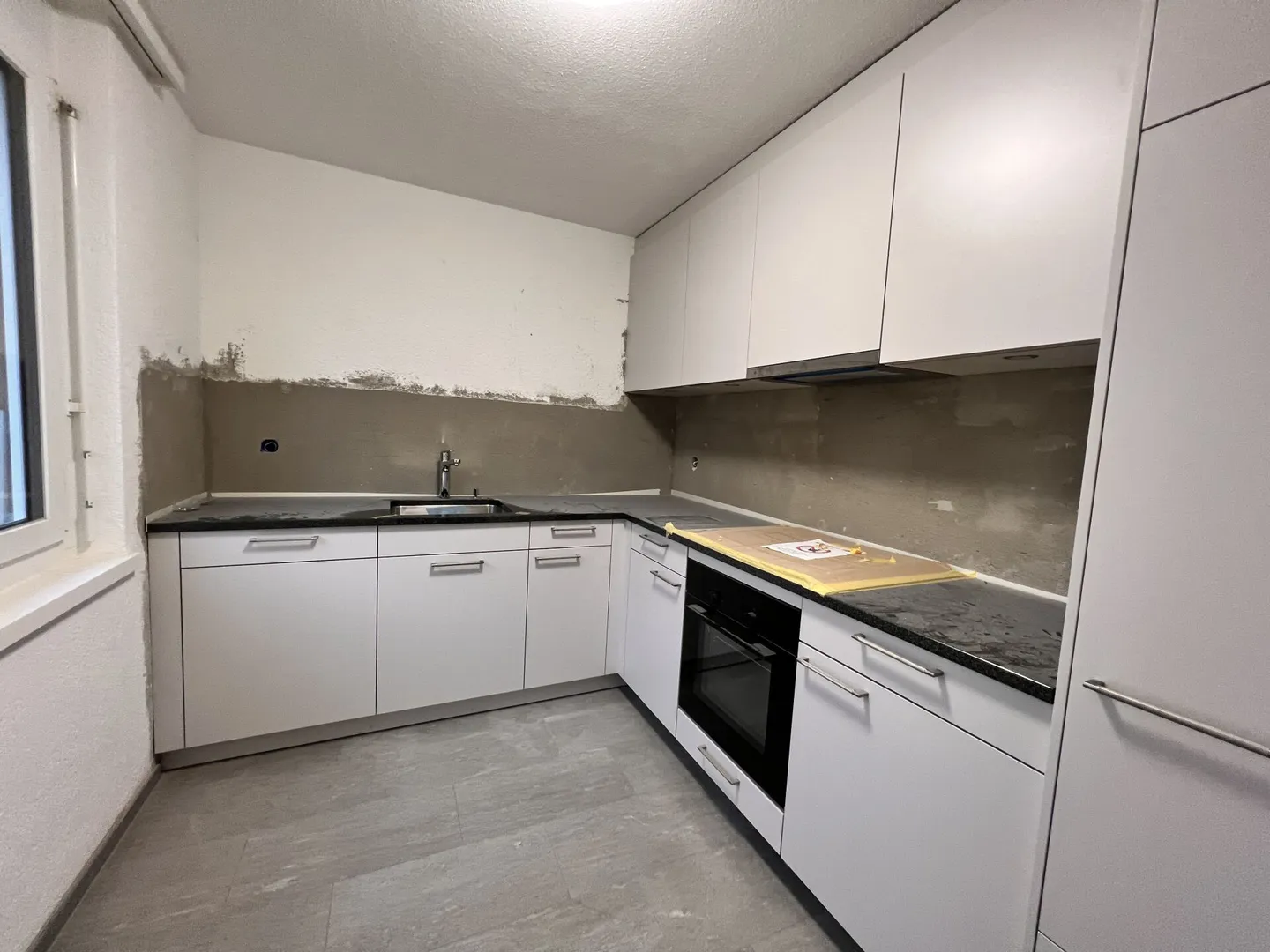 Appartement moderne avec espace de jardin - Photo 2 sur 8