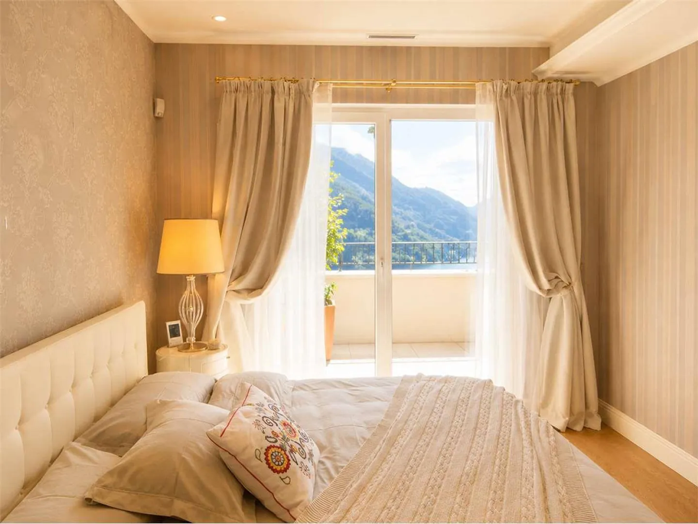 Duplex splendide avec 4,5 pièces et vue sur le lac - Photo 11 sur 13