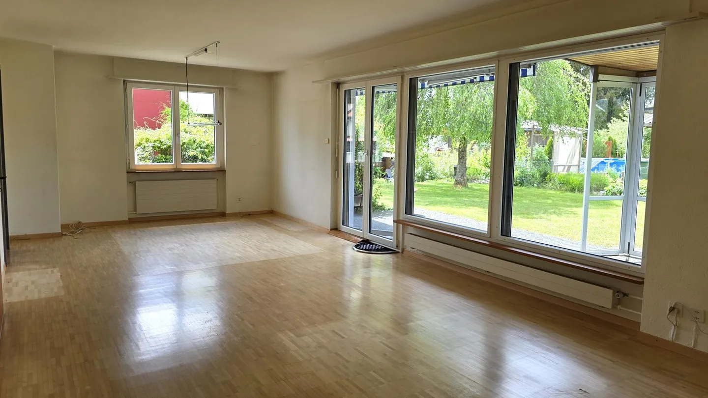 Die Lösung für Familien - 5.5-Zimmer-Einfamilienhaus mit Garten und viel Platz - Foto 4 von 23