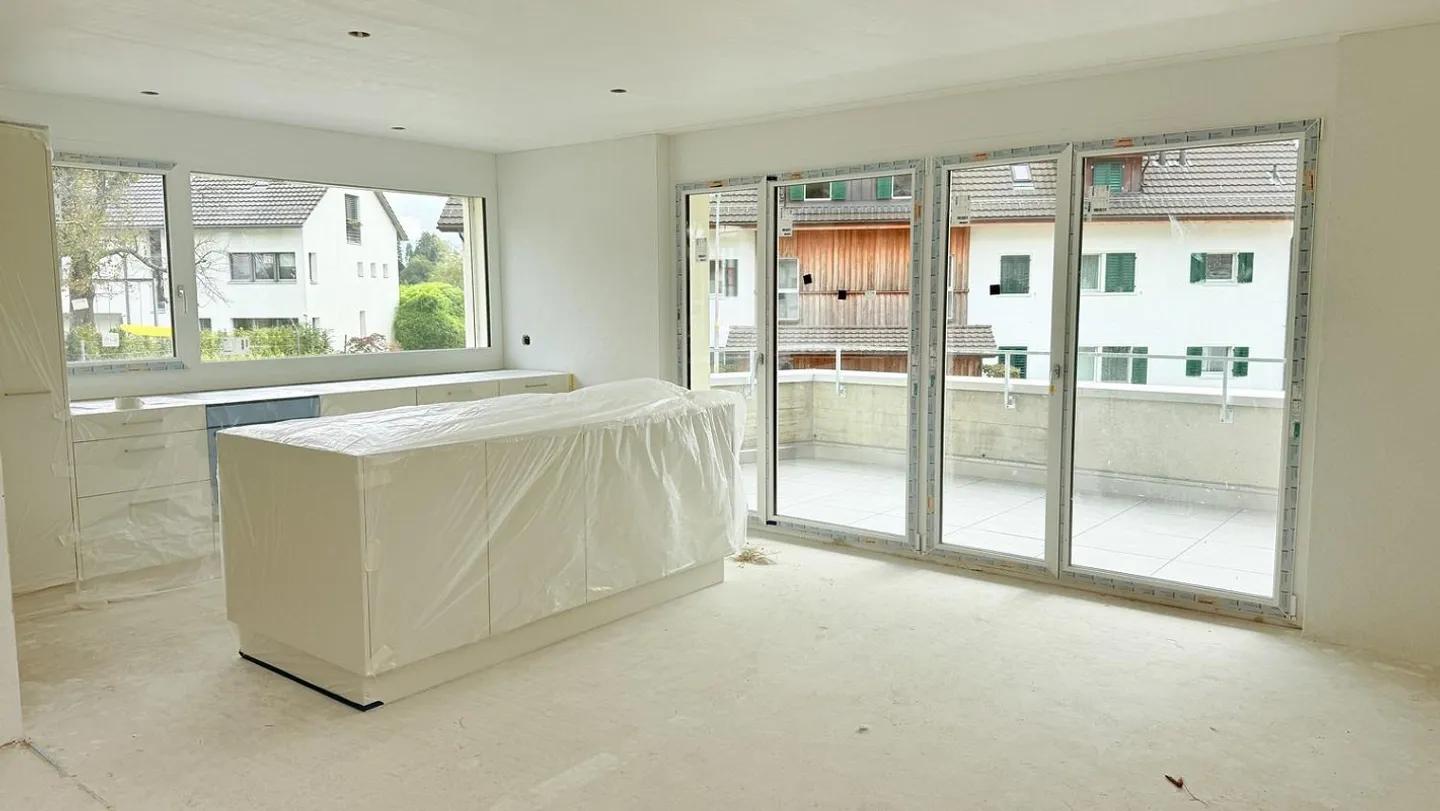 First rental in a quiet and sunny location with a large balcony - Photo 6 of 13