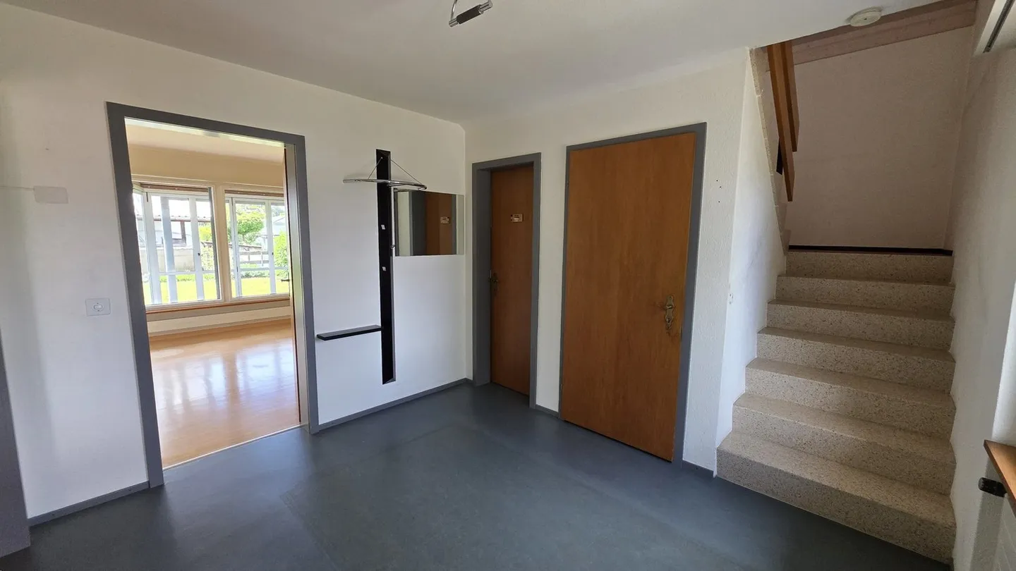 Die Lösung für Familien - 5.5-Zimmer-Einfamilienhaus mit Garten und viel Platz - Foto 8 von 23