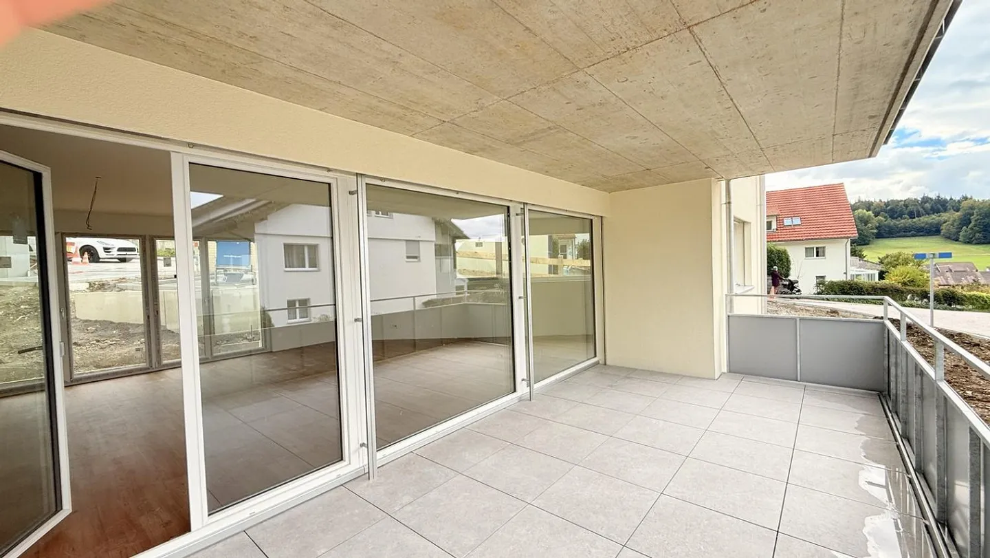 First rental in a quiet and sunny location with a large balcony - Photo 13 of 13