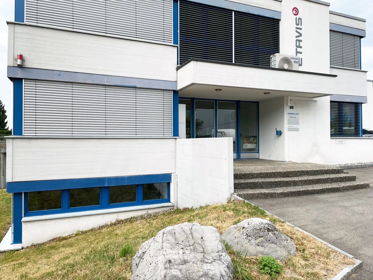 Spazioso e conveniente spazio ufficio per un lavoro concentrato tra Altendorf e Lachen - Foto 3 di 4