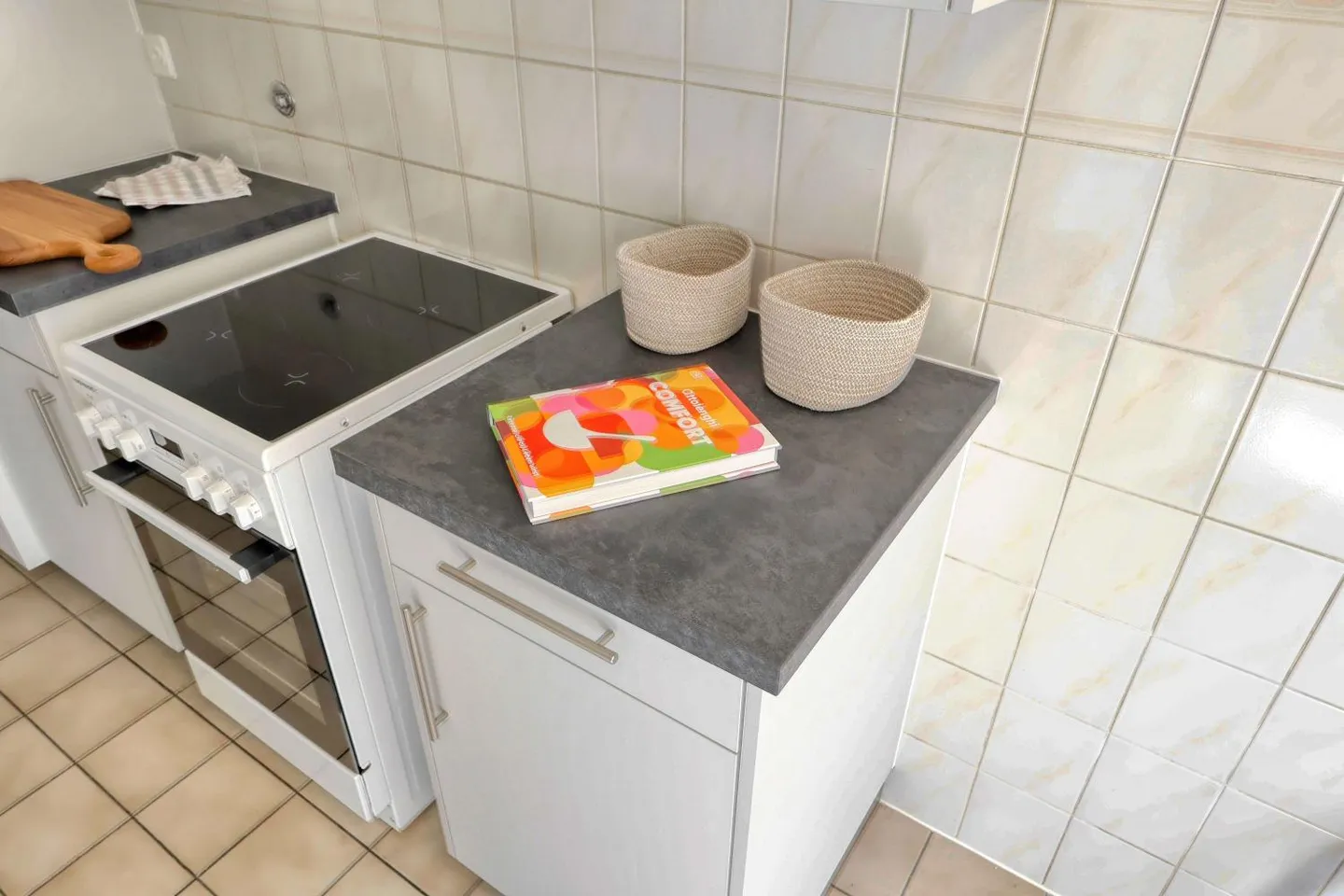 Coliving Comfort and Community in the Heart of Geneva - Photo 5 of 12