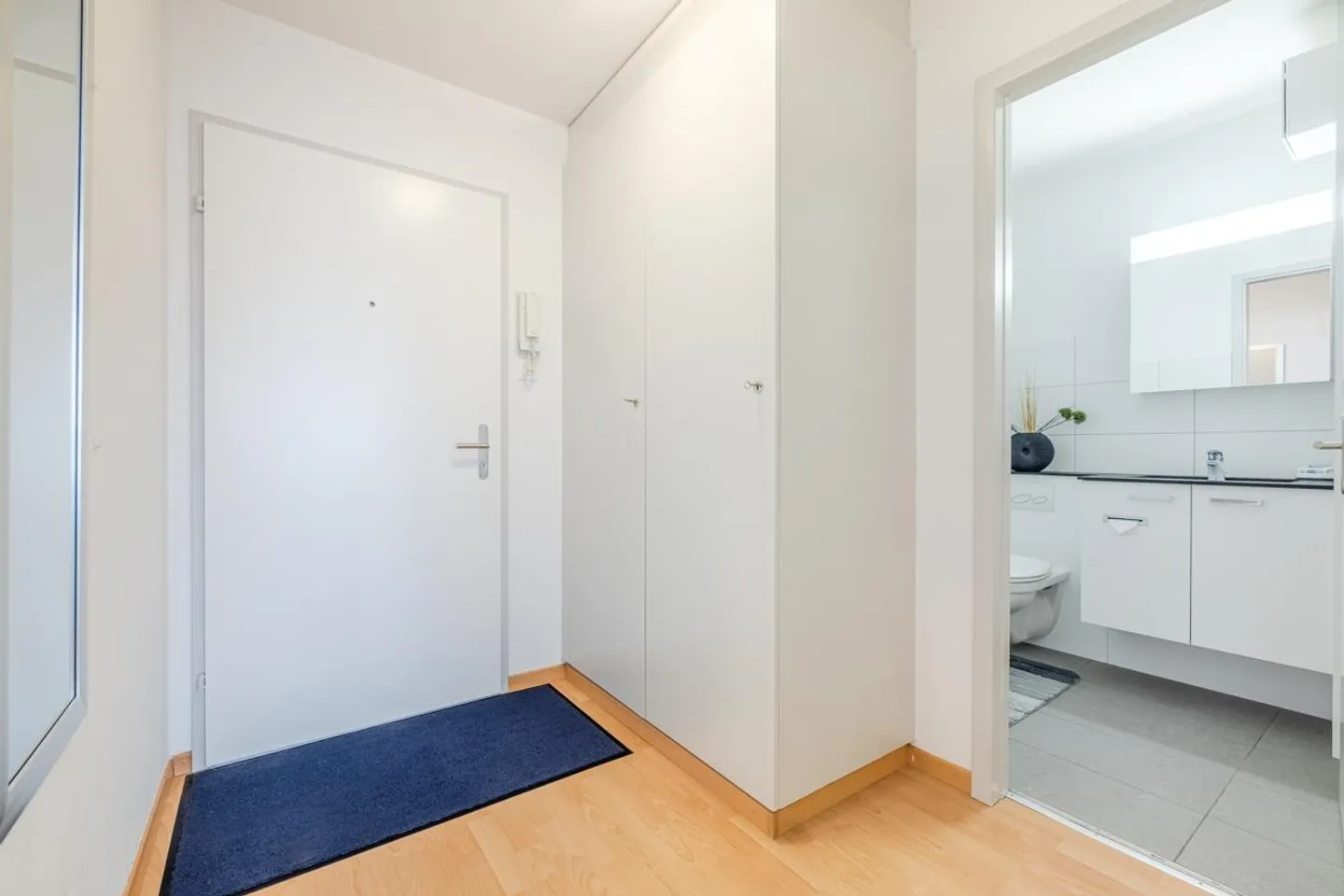 Möblierte Wohnung mit Balkon - Foto 9 von 10