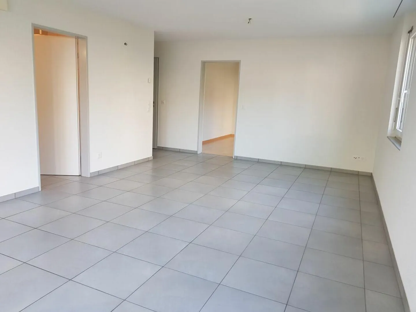 «Gipf-Oberfrick / 3.5 Zimmer Gartenwohnung Nr. 2» - Foto 2 von 9