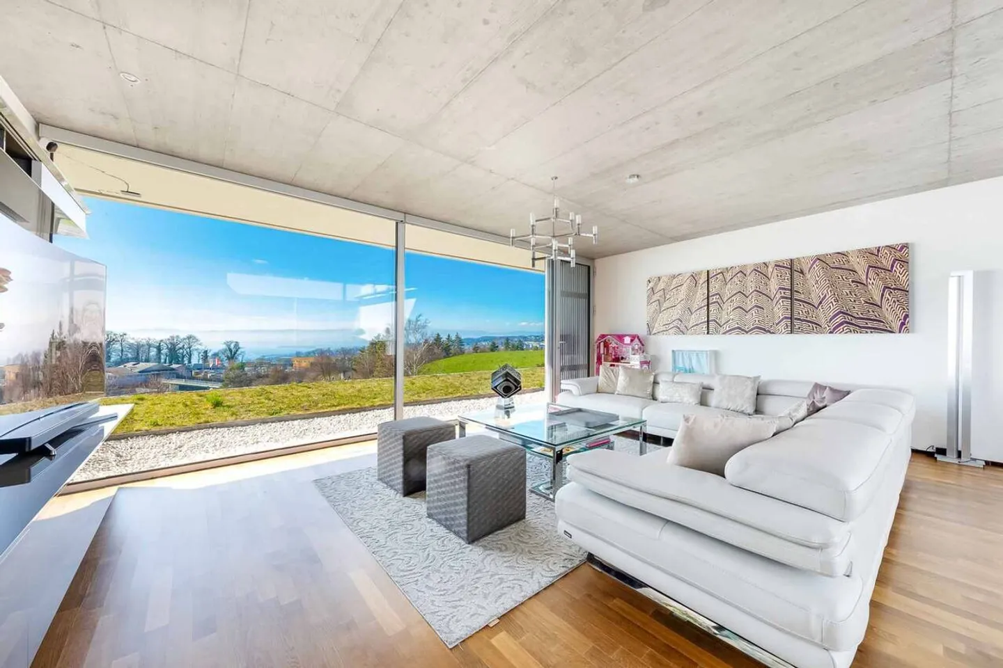 Modern Townhouse with Patio & Terrace – Panoramic Lake View - Photo 1 of 9