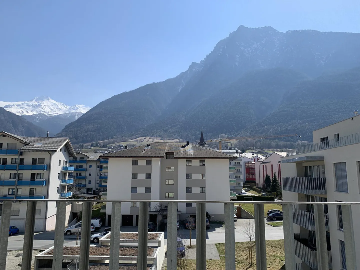 Sonnige 3.5-Zimmerwohnung mit Bergsicht - Foto 5 von 7