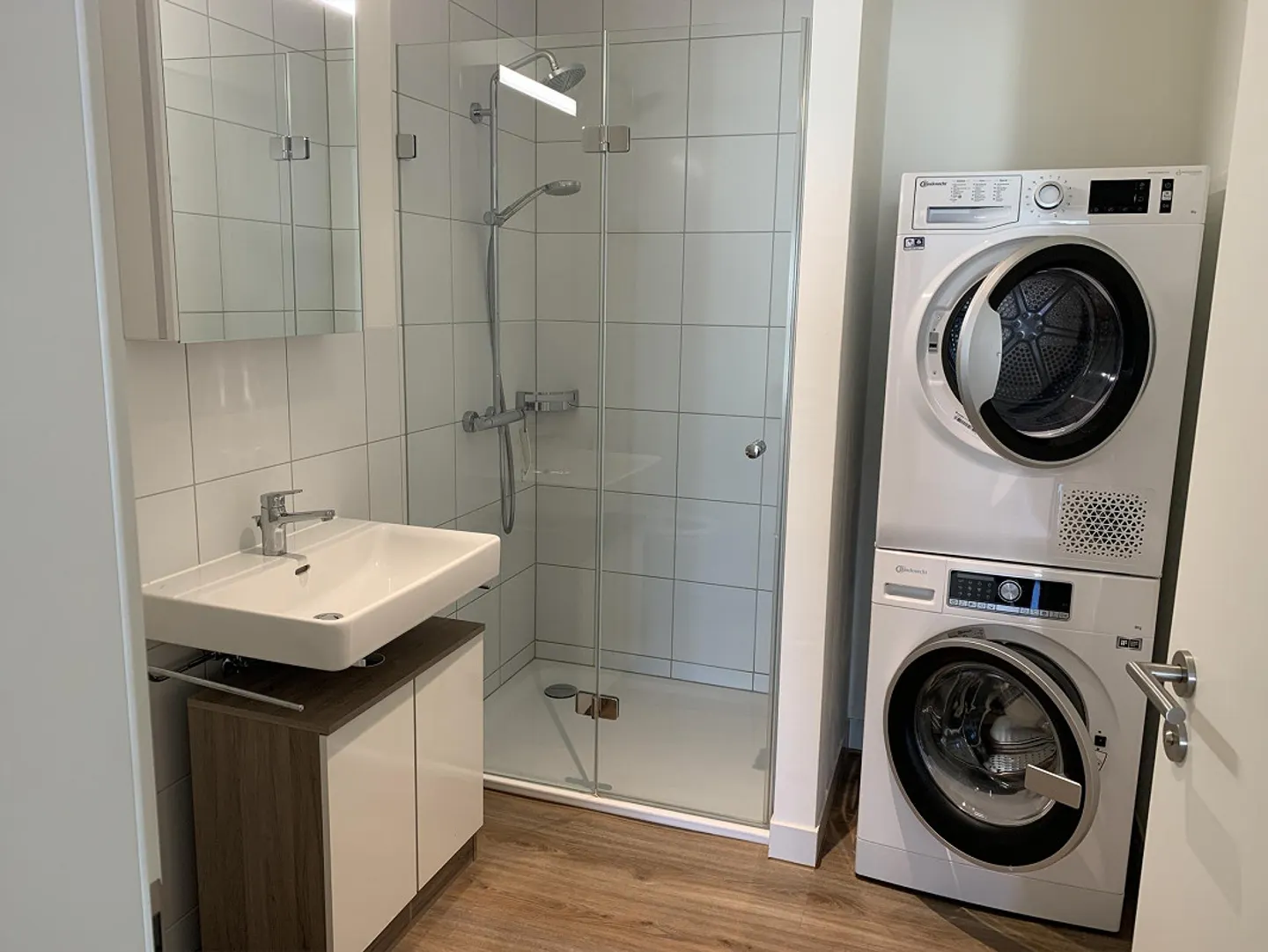 Sonnige 3.5-Zimmerwohnung mit Bergsicht - Foto 6 von 7